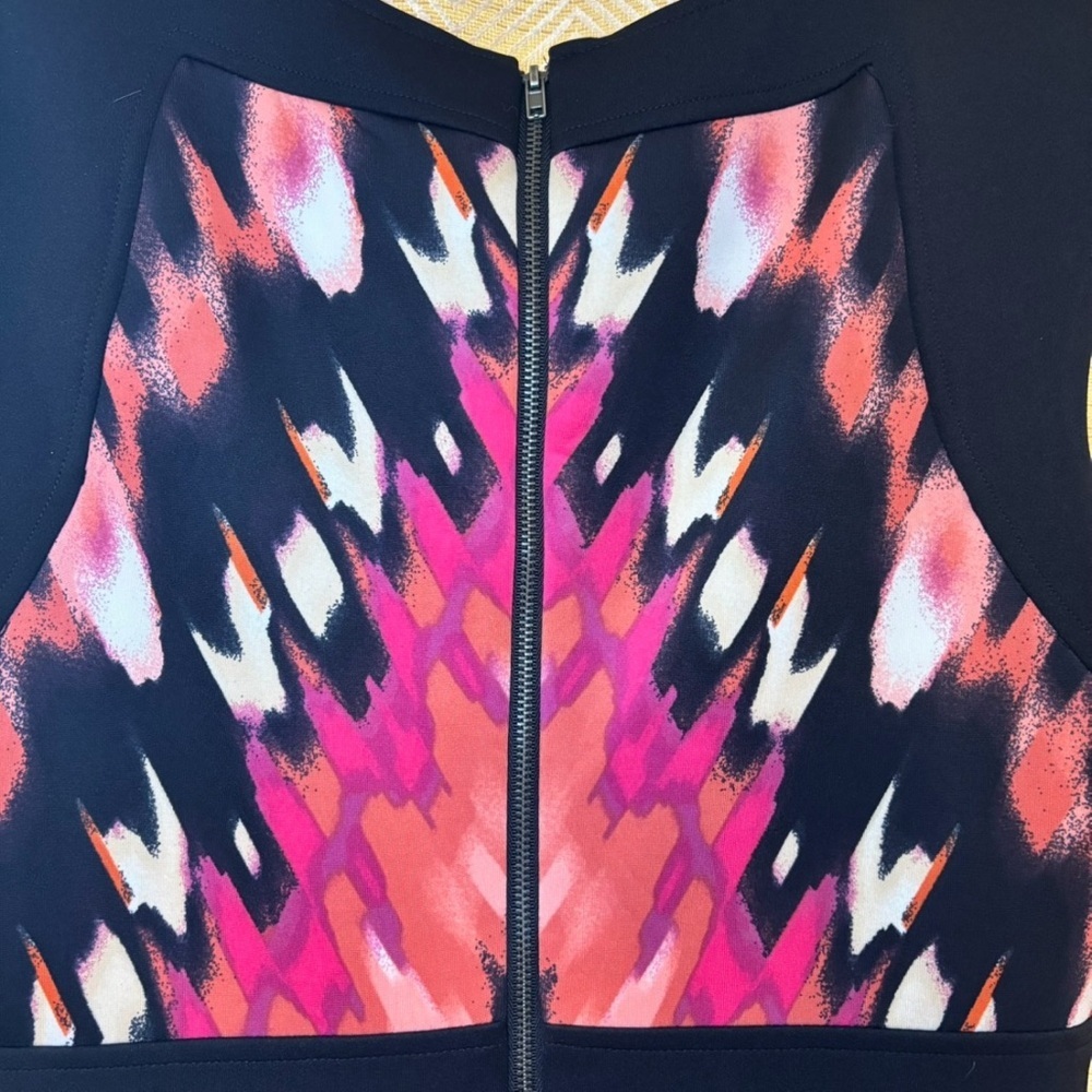 Maggy London Dress Size 8 Abstract Multicolor Sheath Cut Knee Length Cap Sleeve - Picture 5 of 7